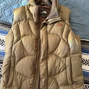 Olive green the north face down vest 600 series